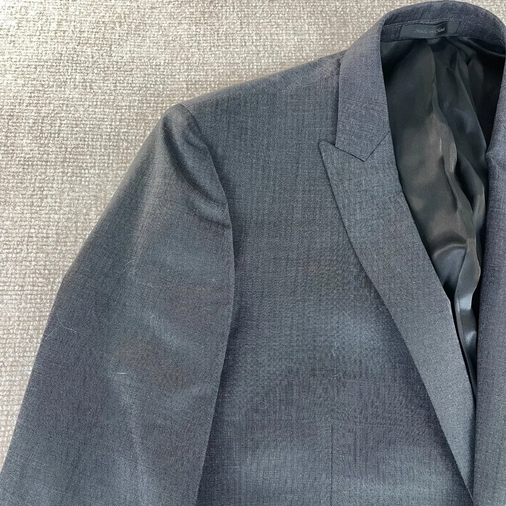 Calvin Klein Blazer Jacket Mens 44R Gray Extreme‎ Slim Fit Peak Lapel Business